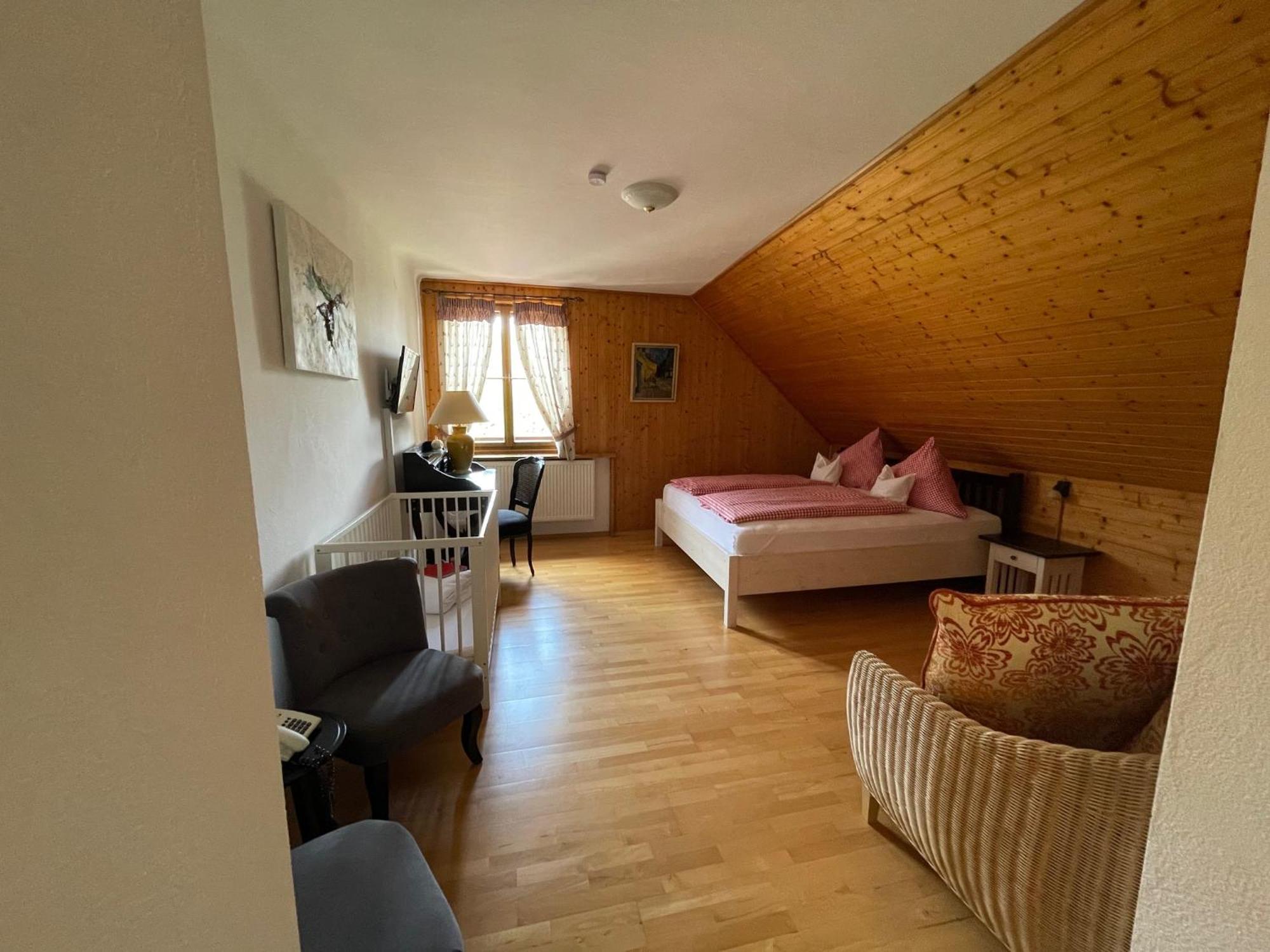 Gasthof Martinihof Latschach ober dem Faakersee Luaran gambar