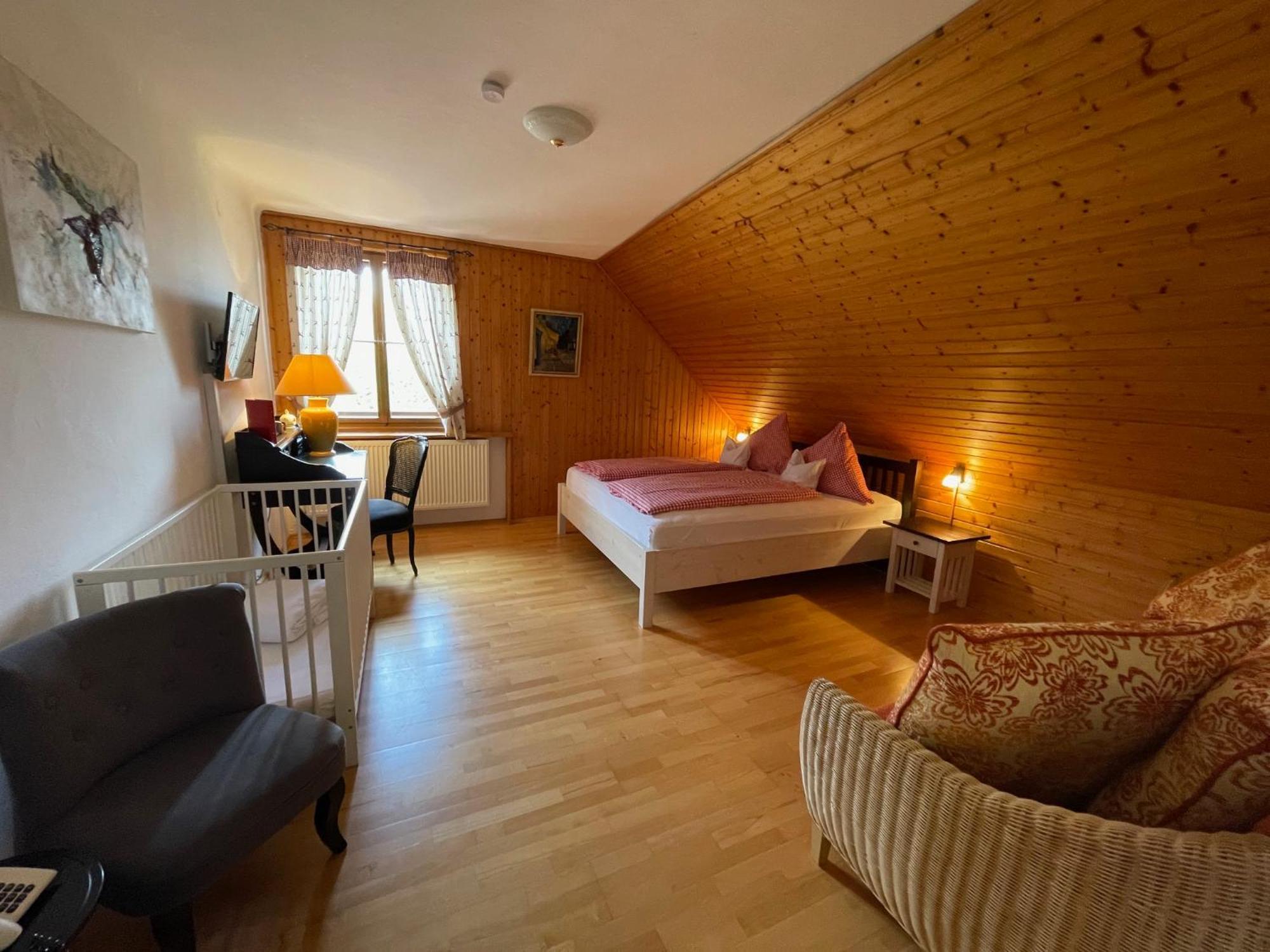 Gasthof Martinihof Latschach ober dem Faakersee Luaran gambar