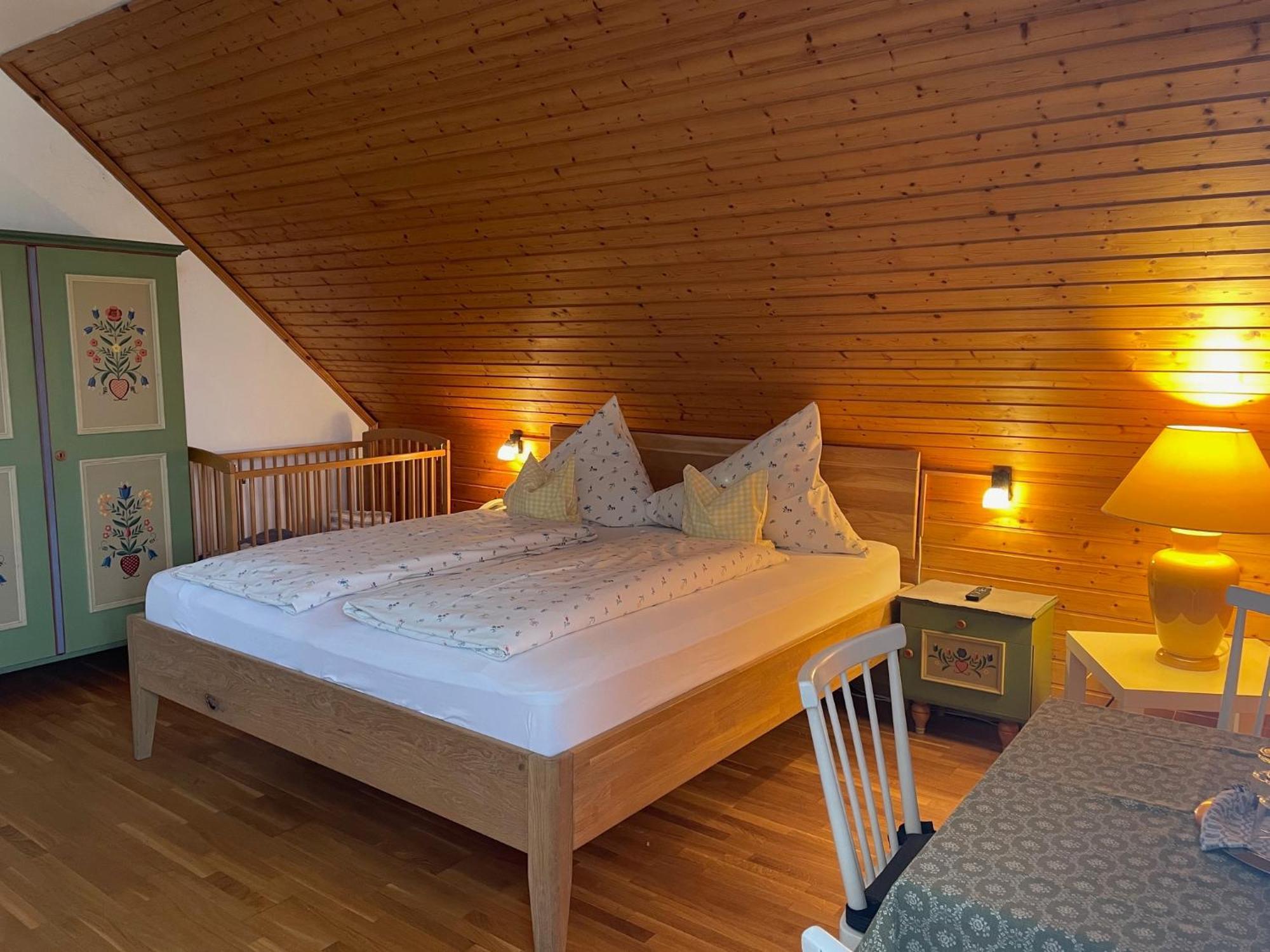 Gasthof Martinihof Latschach ober dem Faakersee Luaran gambar